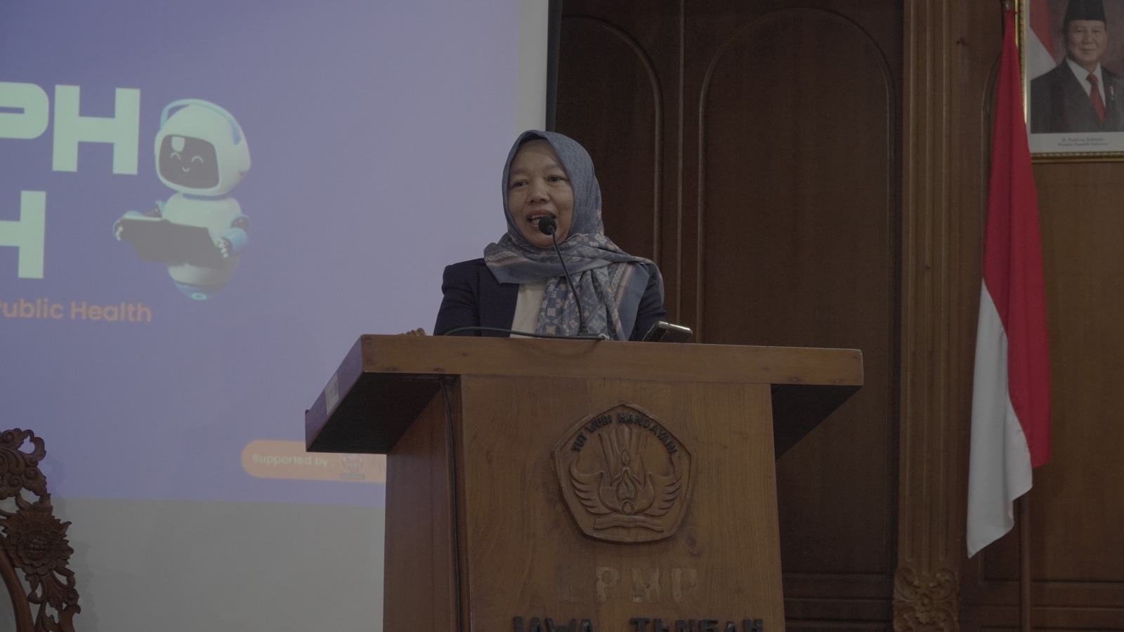 Sambutan Dekan Fakultas Kesehatan di wakilkan Oleh Sekretaris Dekan Ibu Dr. Nurjanah, S.KM., M.Kes